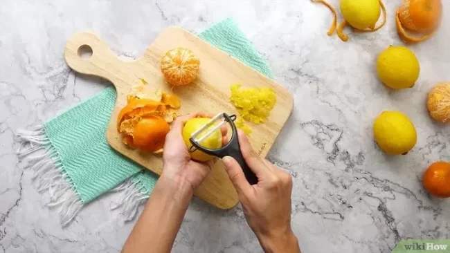 v4-728px-Extract-Oil-from-Fruit-Peels-Step-2-Version-5.jpg